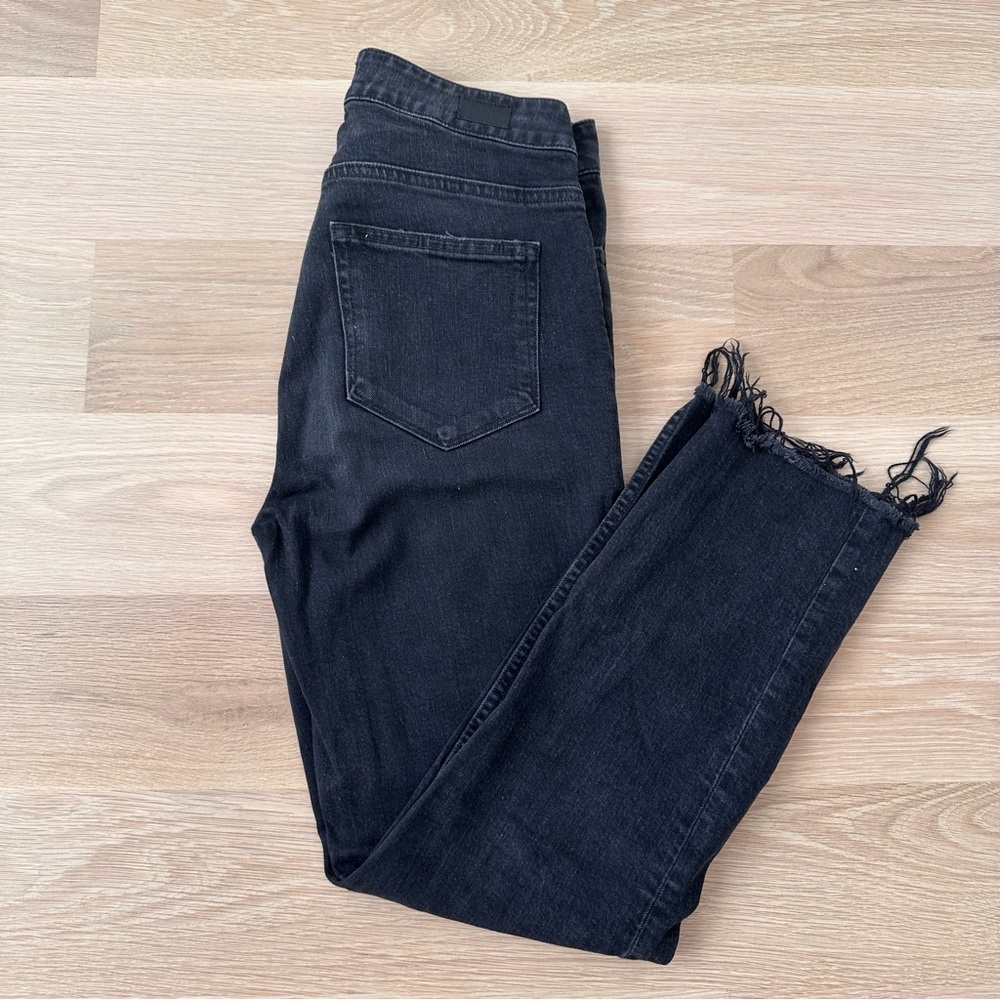 CROPPED PAIGE DENIM - SIZE 27 - BLACK - EXCELLENT CONDITION! - Picture 4 of 9